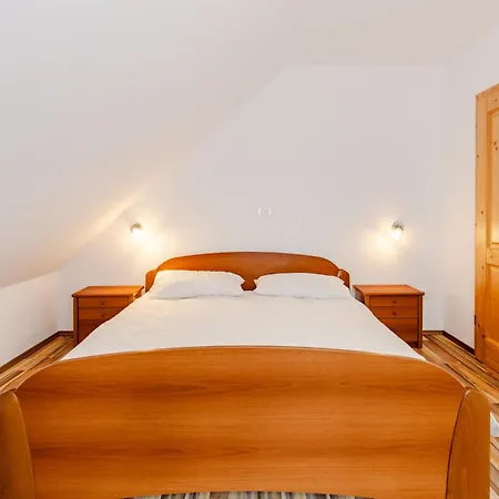 Pr' Stajercu With Free Onsite Parking