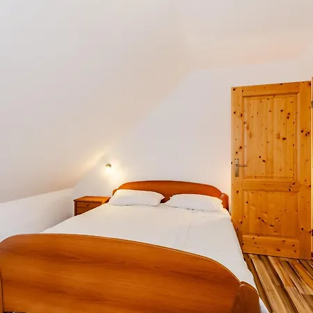 Pr' Stajercu With Free Onsite Parking * Bovec