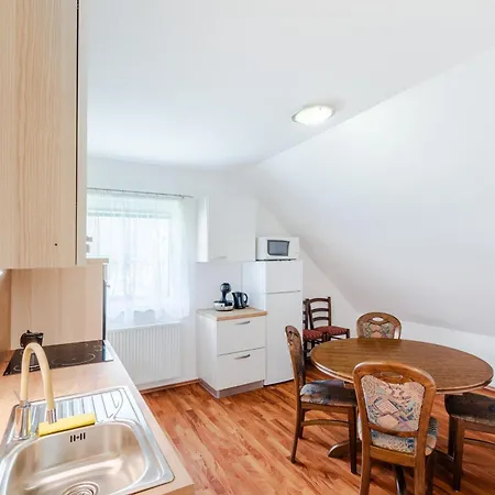 Apartment Pr' Stajercu With Free Onsite Parking