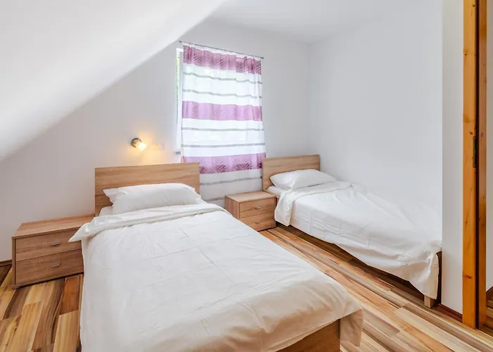 דירה Pr' Stajercu With Free Onsite Parking בובק