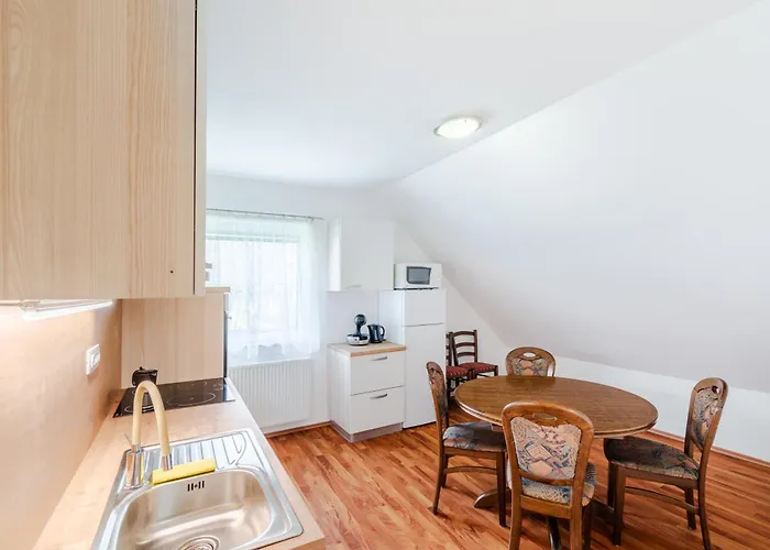 דירה Pr' Stajercu With Free Onsite Parking